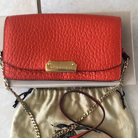 Small Gold Chain Cross Carry Burberry NEW.| Luxury|Designer - Picture 1 of 6